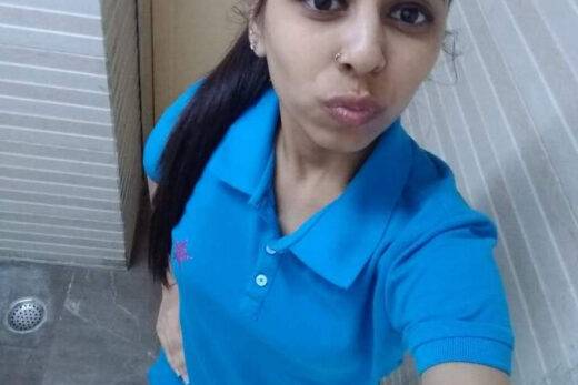 Nangi Selfie