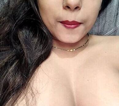 Nangi Selfie