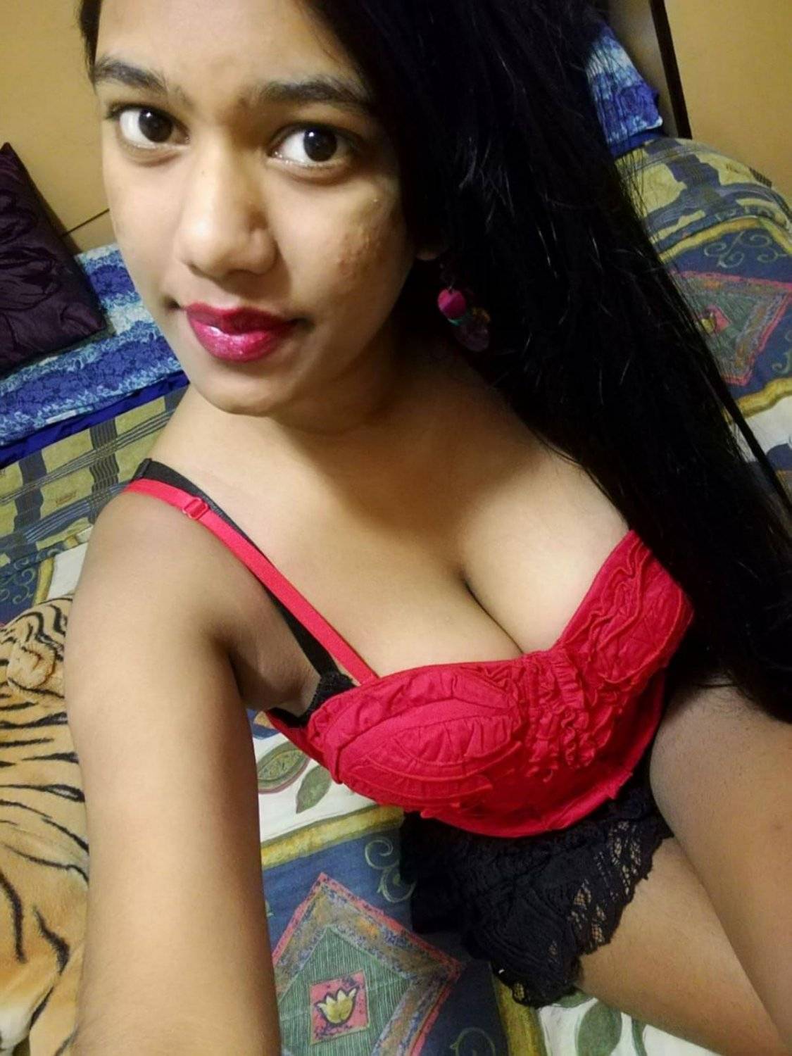 Nangi Selfie