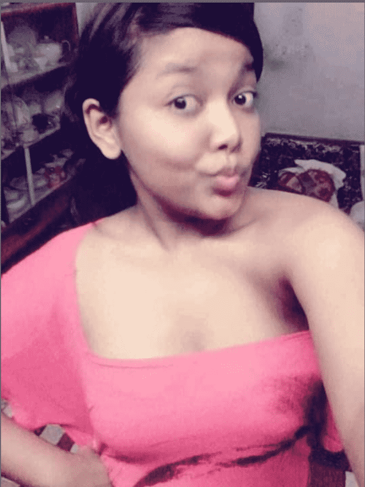 Nangi Selfie