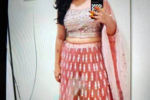 Nangi Selfie