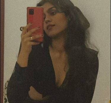 Nangi Selfie
