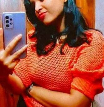 Nangi Selfie
