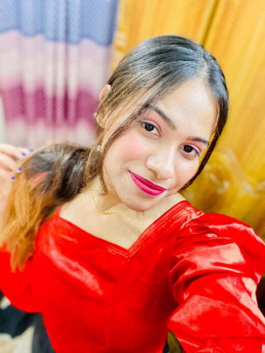 Nangi Selfie