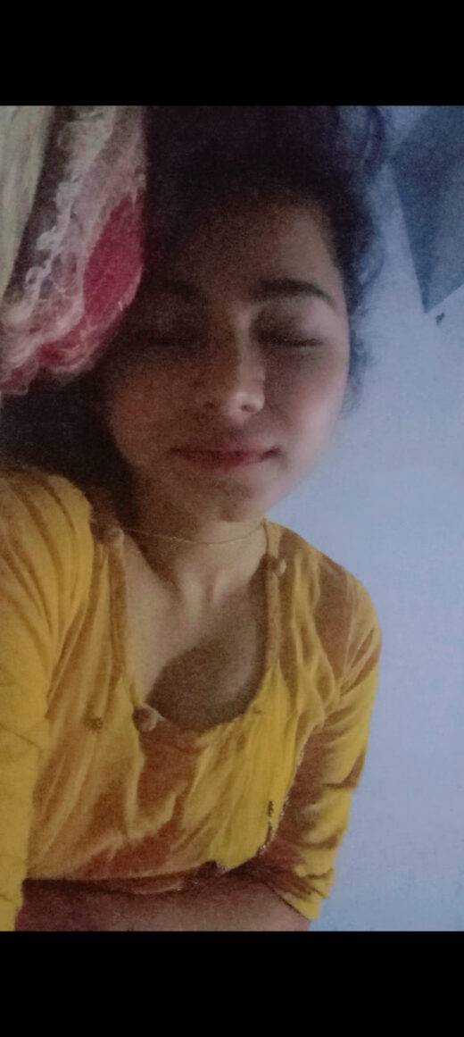 Nangi Selfie