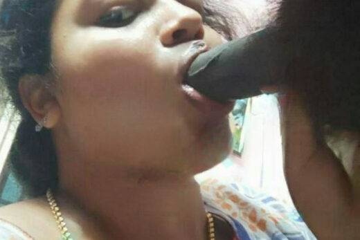 Nangi Selfie