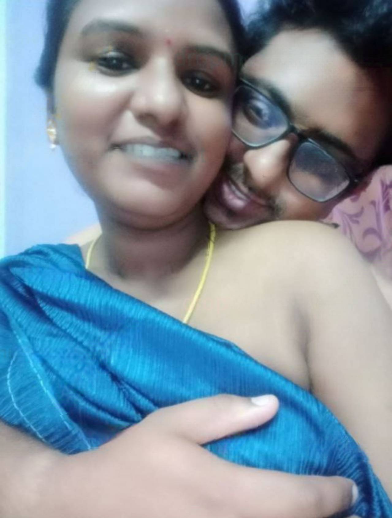 Nangi Selfie