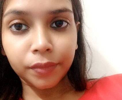 Nangi Selfie