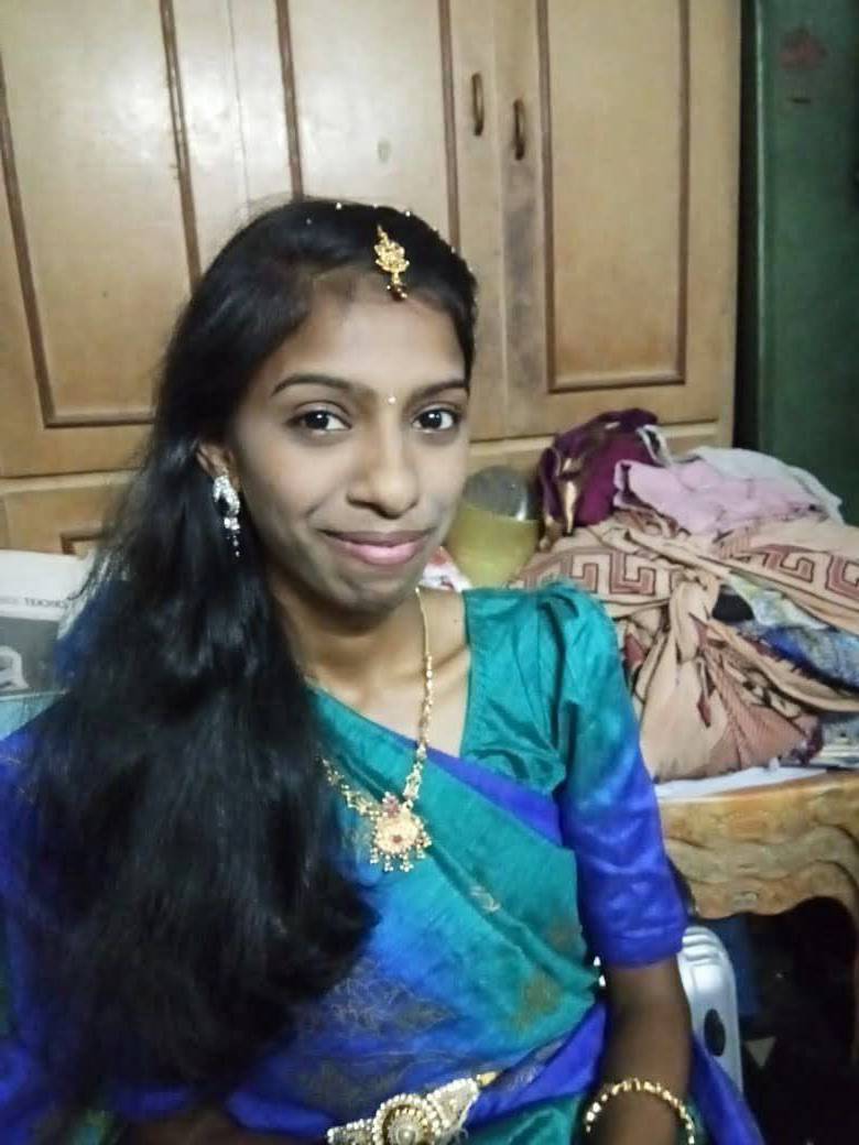 Nangi Selfie