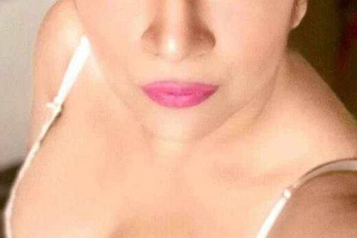Nangi Selfie