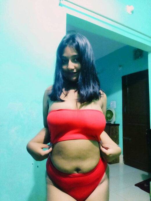 Nangi Selfie