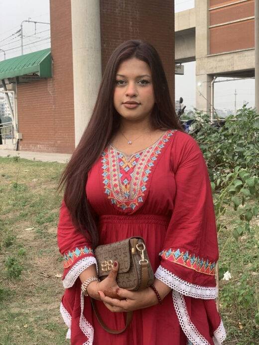 Nangi Selfie