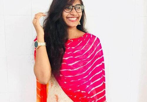 Nangi Selfie