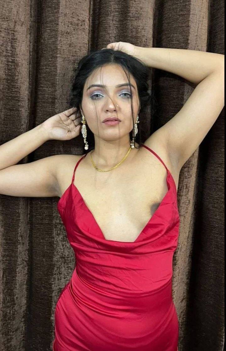 Nangi Selfie