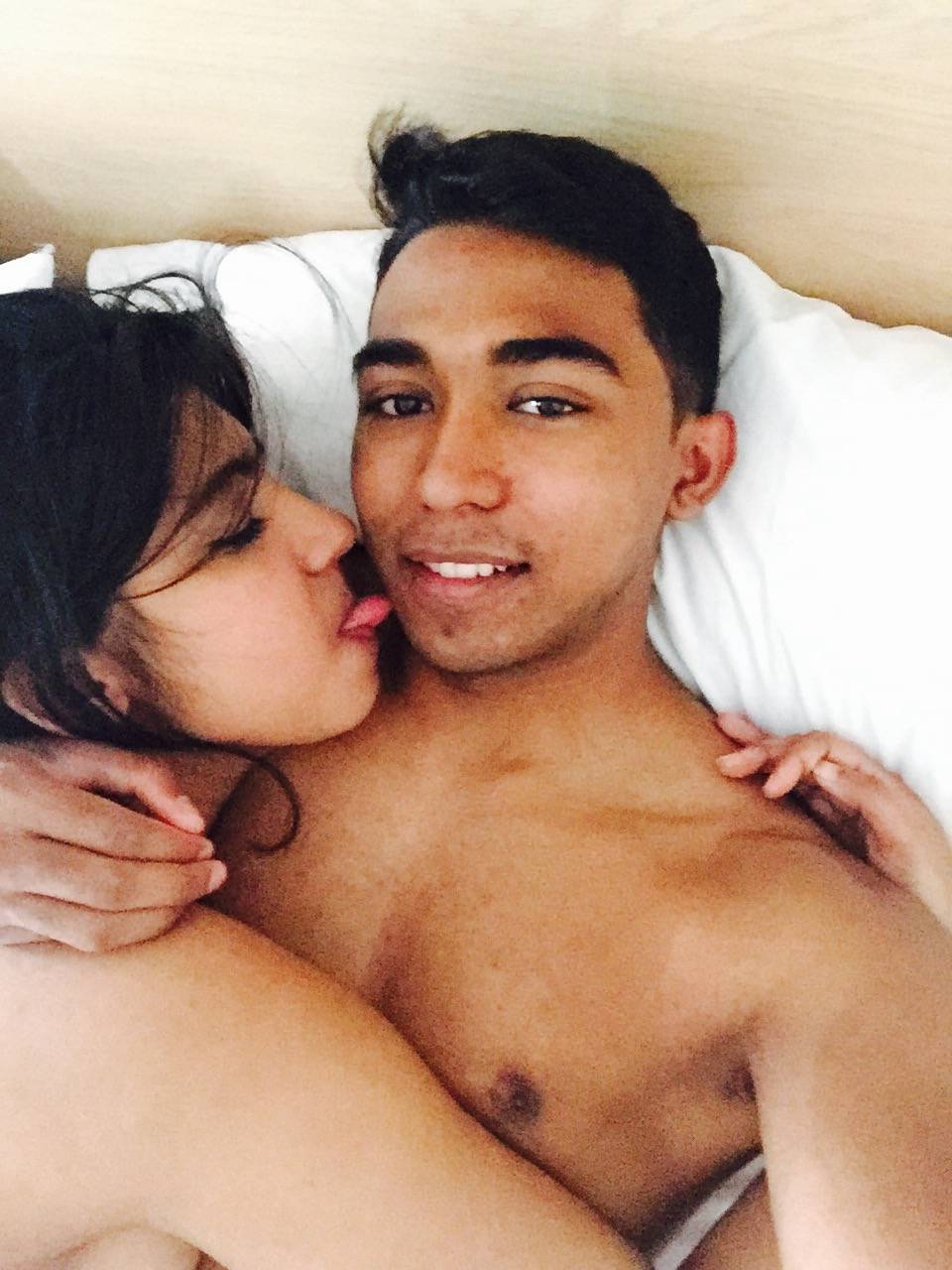 Nangi Selfie