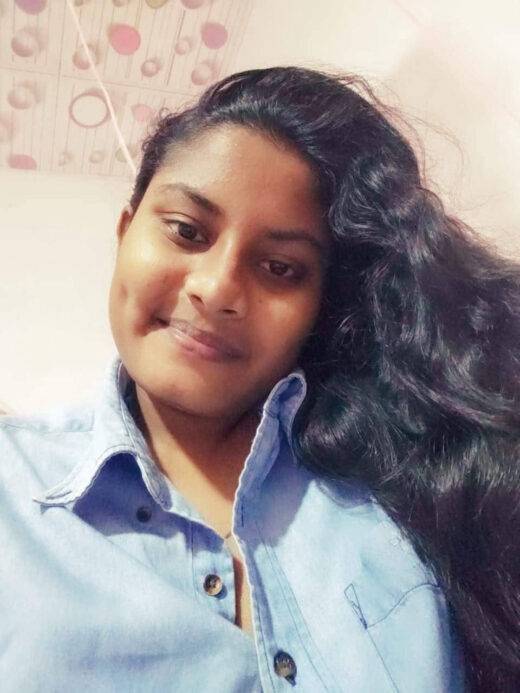 Nangi Selfie