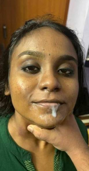 Nangi Selfie