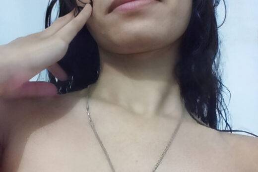Nangi Selfie