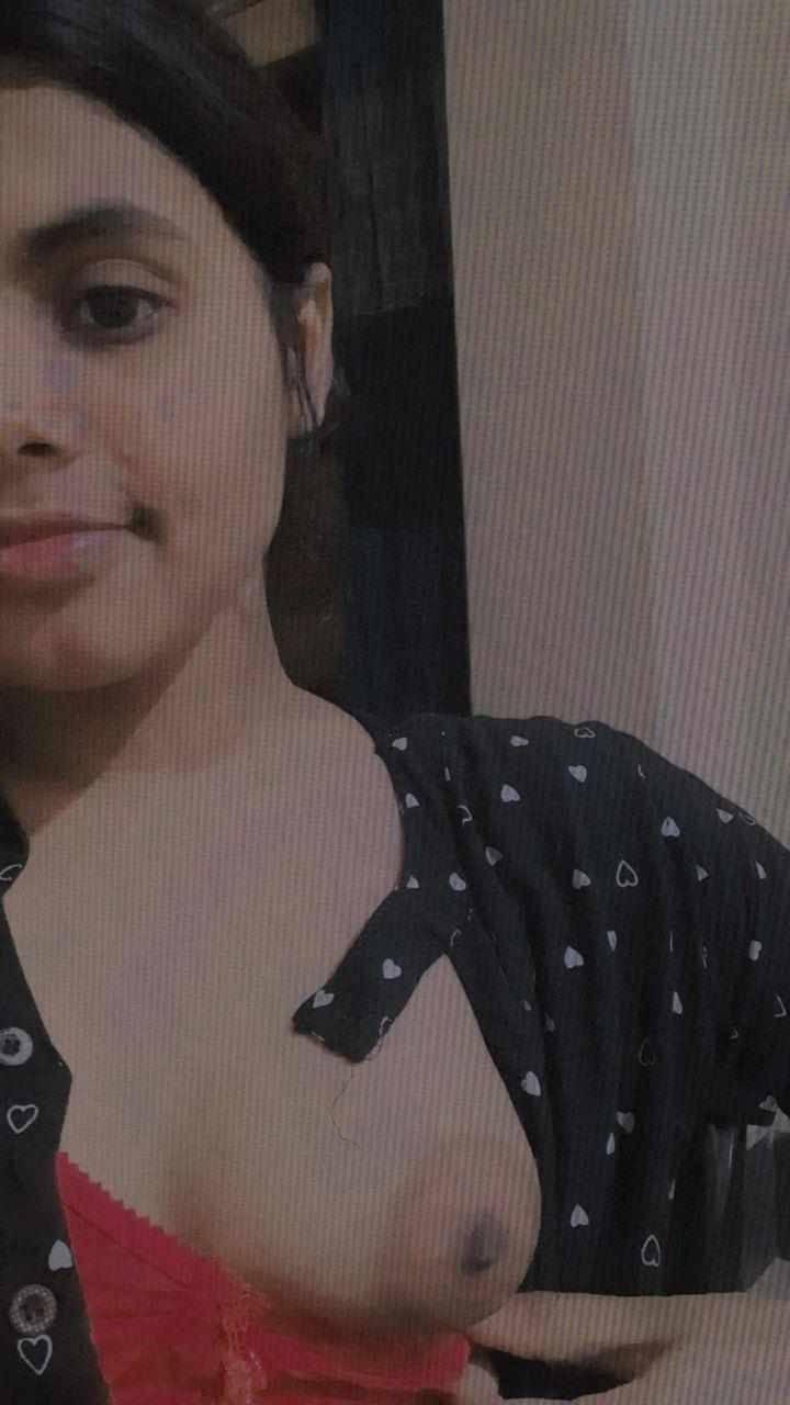 Nangi Selfie