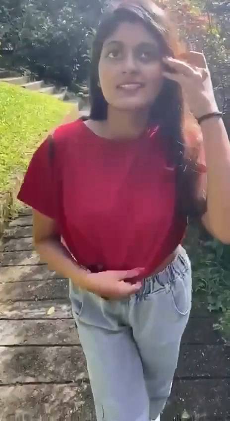 Nangi Selfie