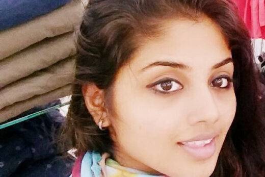 Nangi Selfie