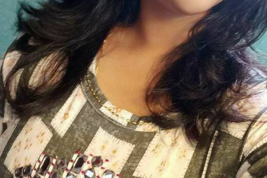 Nangi Selfie
