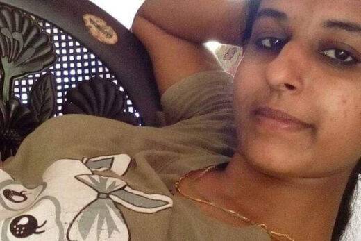 Nangi Selfie