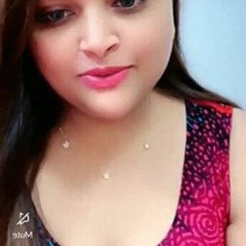 Nangi Selfie