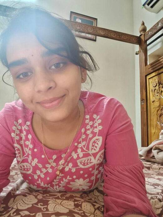 Nangi Selfie