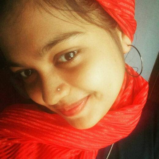 Nangi Selfie