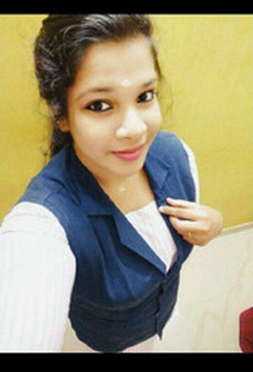 Nangi Selfie