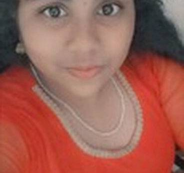 Nangi Selfie