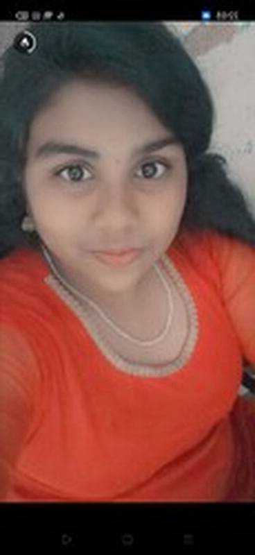 Nangi Selfie