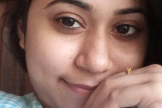 Nangi Selfie