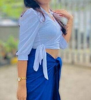Nangi Selfie