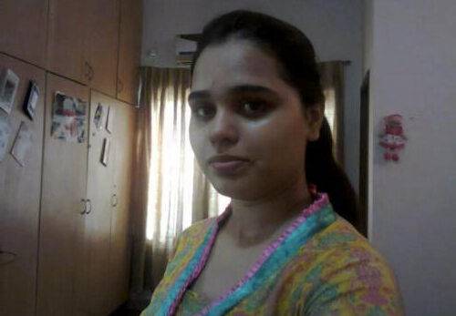 Nangi Selfie
