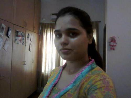 Nangi Selfie