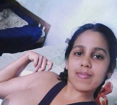 Nangi Selfie
