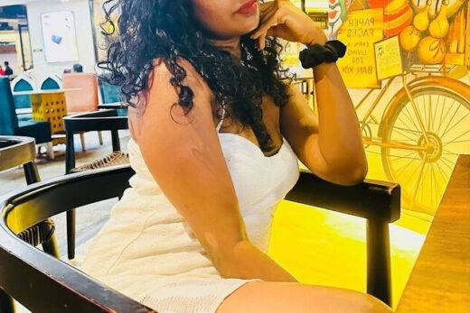 Nangi Selfie