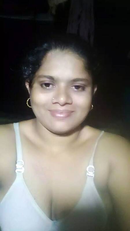 Nangi Selfie