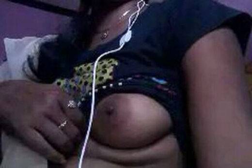 Nangi Selfie