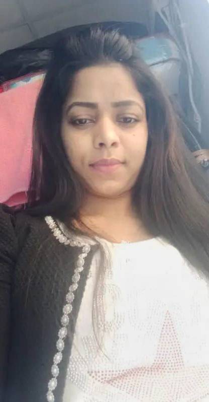 Nangi Selfie