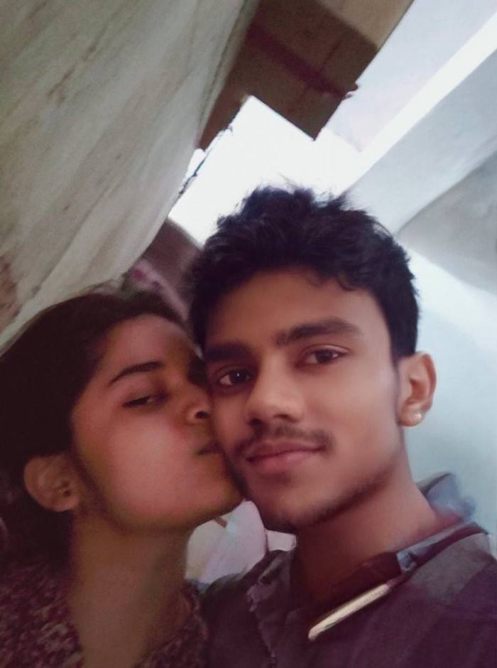 Nangi Selfie