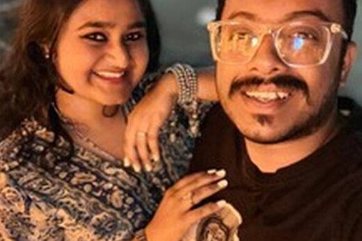 Nangi Selfie