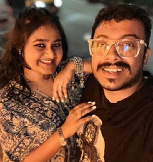 Nangi Selfie