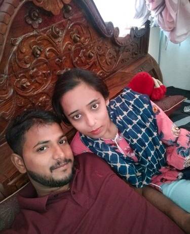 Nangi Selfie
