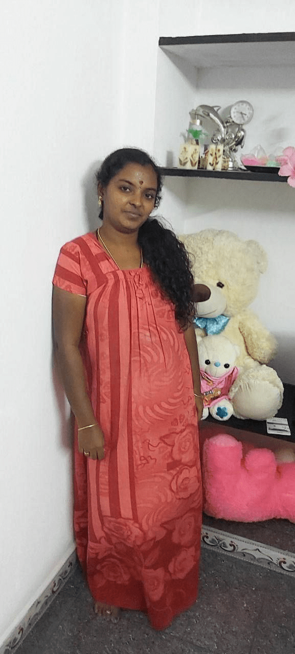 Nangi Selfie