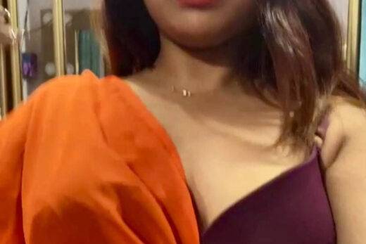 Nangi Selfie
