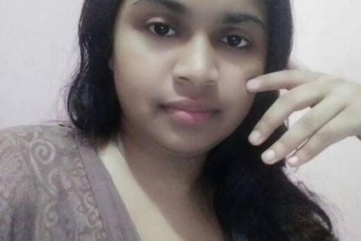 Nangi Selfie