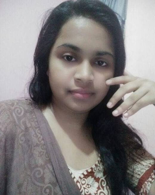 Nangi Selfie